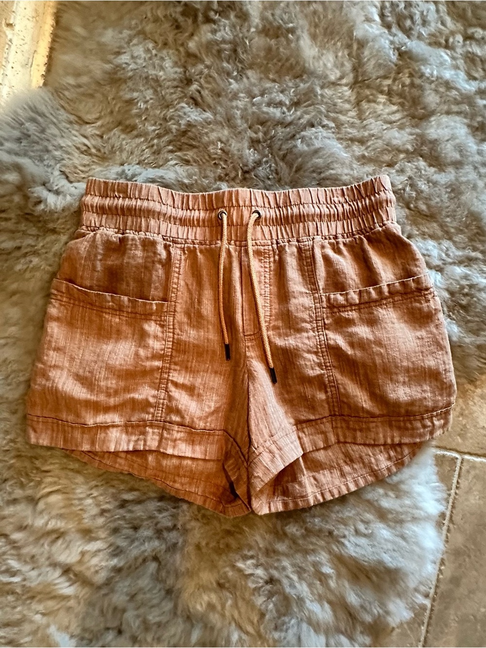Athleta | Drawstring Linen-Blend Shorts in Terracotta